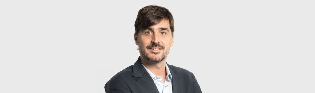 carlos headshot