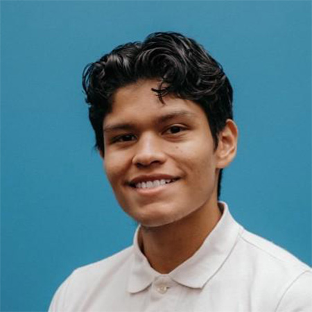 Julian Vargas Headshot_SantanderFellowship