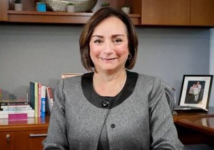 Debbie Salas Headshot