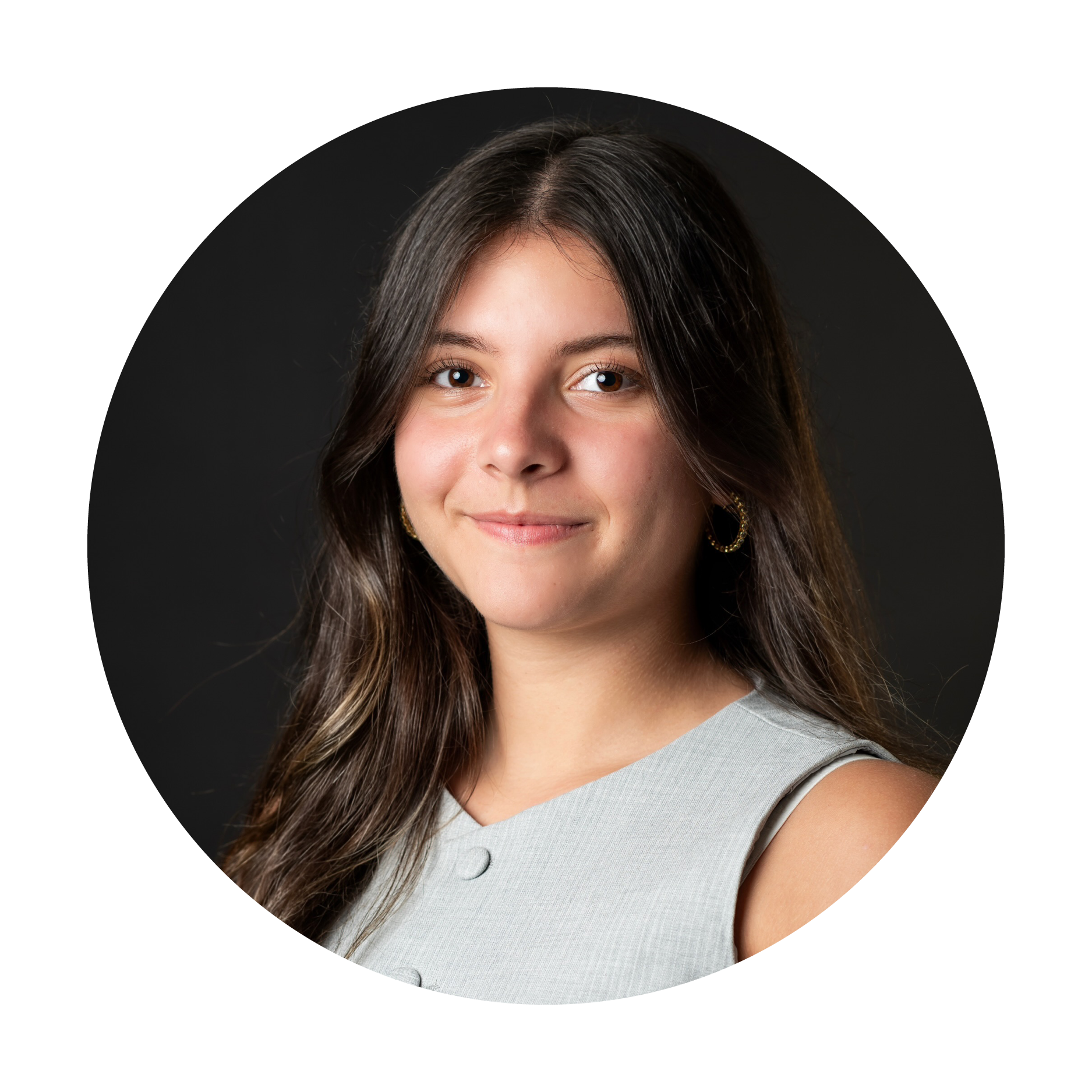 Gaby Regina Gradescu Headshot